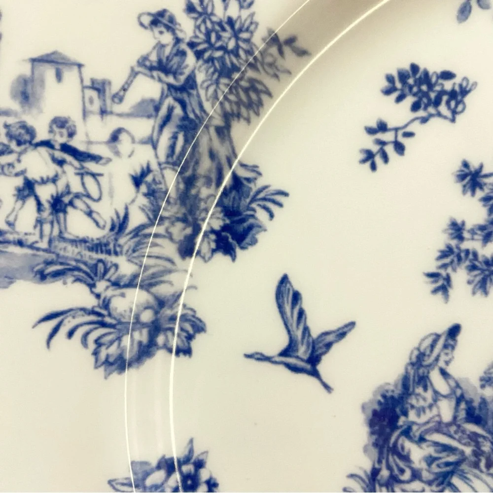 Churchill White Blue Victorian Dinner Plate 10” England Countryside Estate NWOT